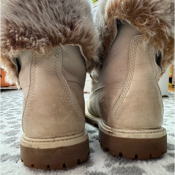 Women’s Timberland Fur Boots - Size 8 - Picture 2 of 8